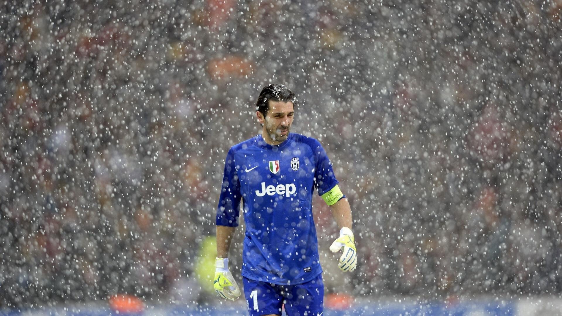 中国花样游泳队世锦赛再创佳绩 集体自由自选摘银